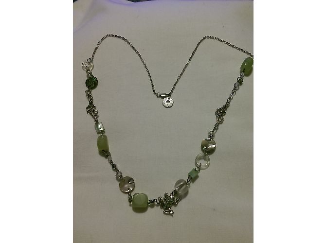 Aridza Bross Collana Lunga Verde in Metallo e Perle Multicolore - vista 2