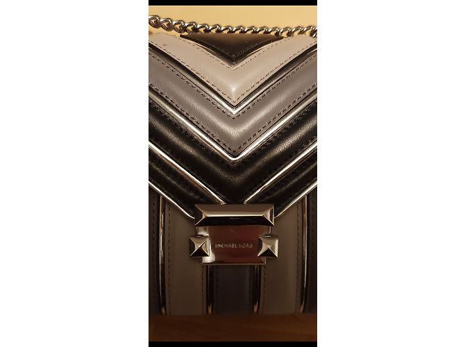 Michael Kors Whitney sac bandoulière en cuir matelassé noir gris - vue 3