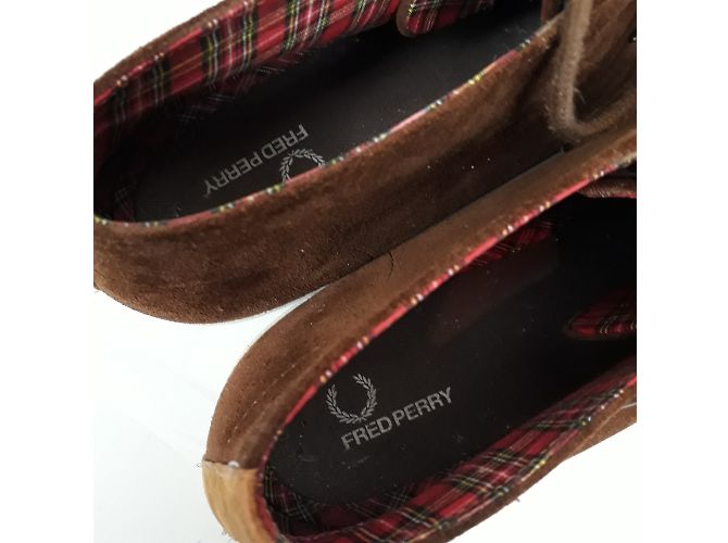 Dimensione di Fred Perry Trainers 45 Marrone - vista 8