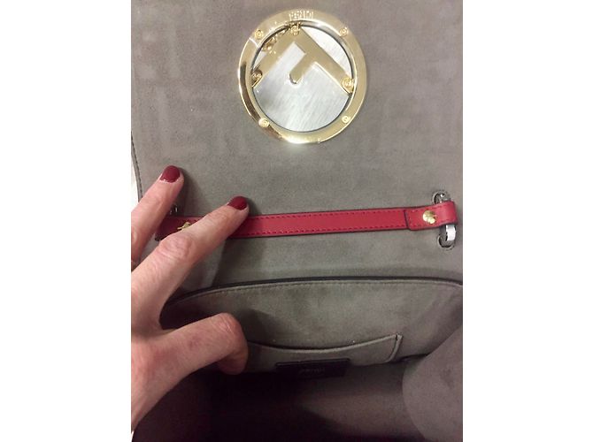Fendi Puis-je collection 2019 - vue 4