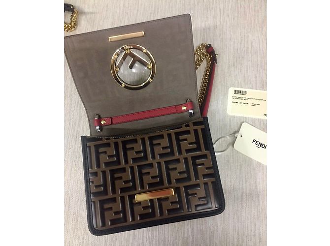 Fendi Puis-je collection 2019 - vue 5