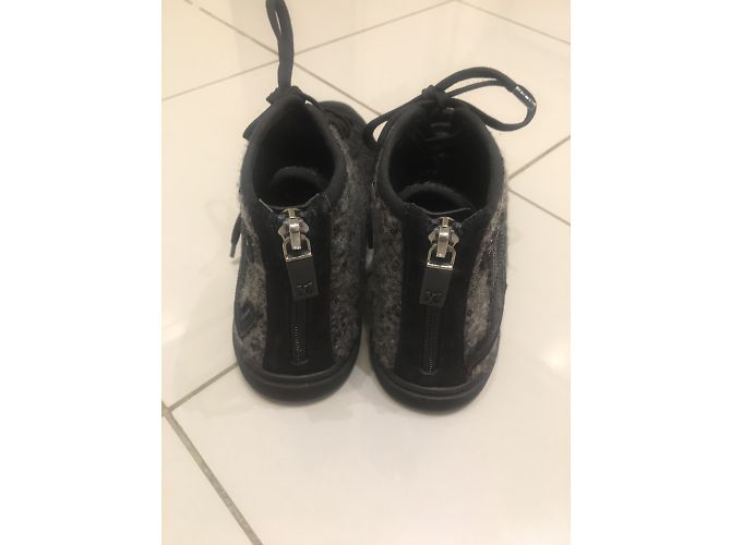 Sneakers da donna di Louis Vuitton Grigio antracite - vista 4