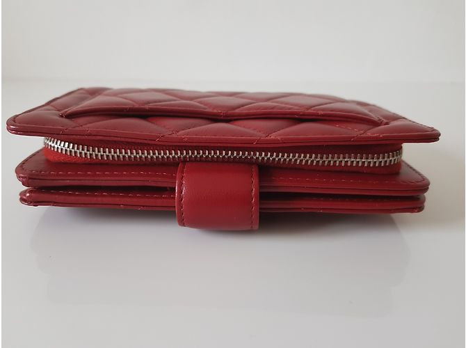 Nueva cartera de Chanel. Roja - vista 10