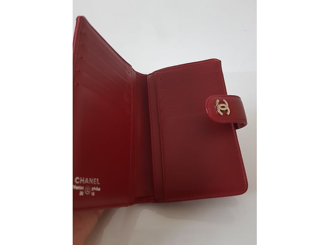Nueva cartera de Chanel. Roja - vista 13