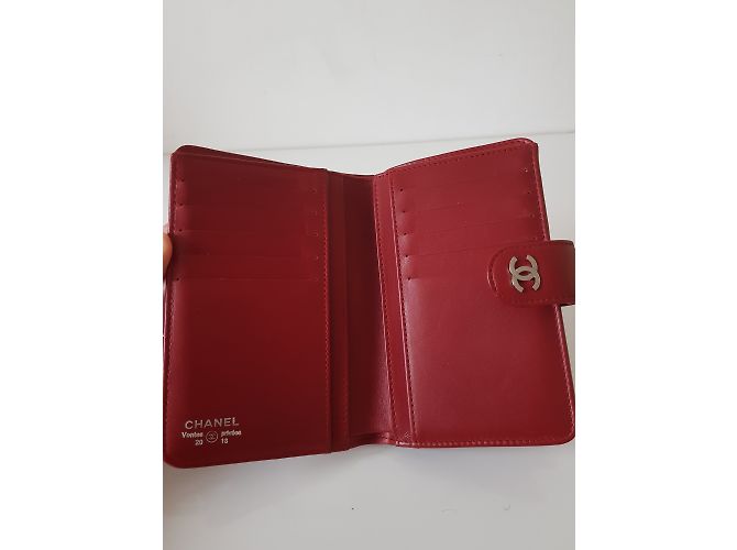 Nueva cartera de Chanel. Roja - vista 16