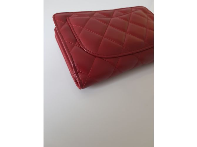 Nueva cartera de Chanel. Roja - vista 6