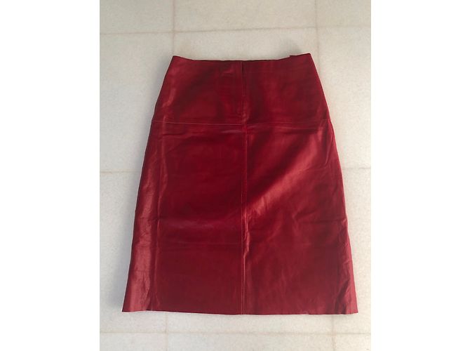 Mid lenght leather skirt from Massimo Dutti - view 2