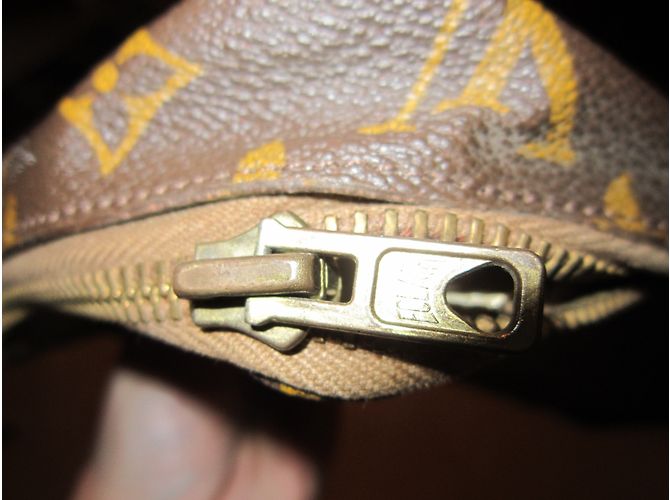 Louis Vuitton Tie Pocket Clutch Brown Cloth - view 4