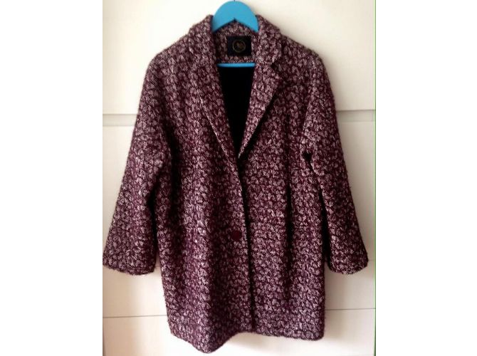Des Petits Hauts Abrigos, Ropa de calle - vista 5