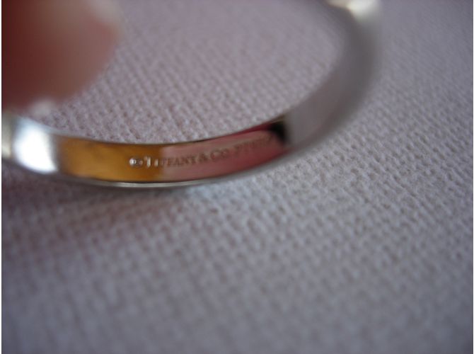 Tiffany & Co Anello unisex Alliance Tiffany Classic 3mm in platino T 56 Argento - vista 3