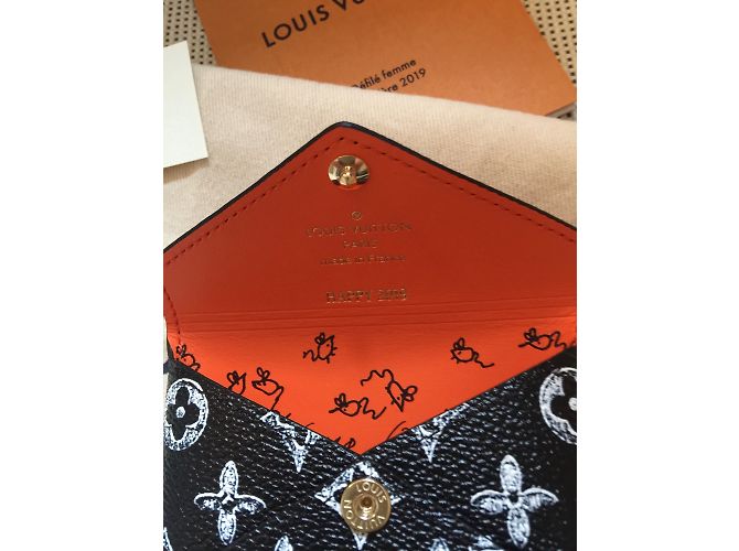 Louis Vuitton Kirigami Castaño Negro Blanco - vista 7