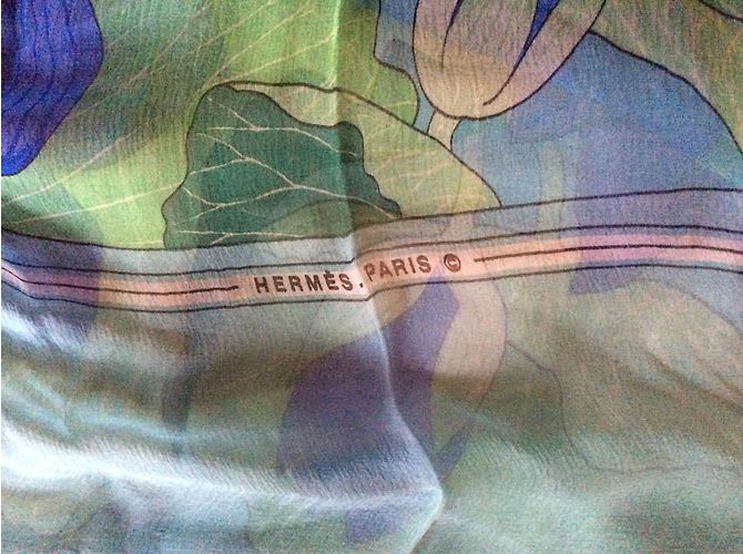 “Grande mousseline de soie Hermès ’Fleurs de Lotus” Multicolore - vista 10