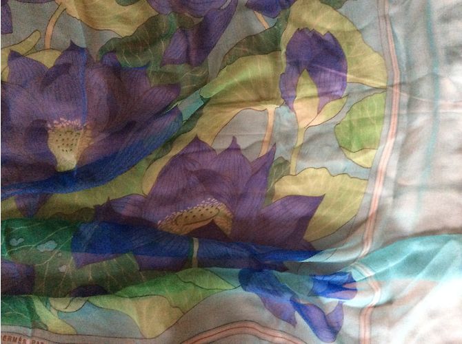 “Grande mousseline de soie Hermès ’Fleurs de Lotus” Multicolore - vista 14