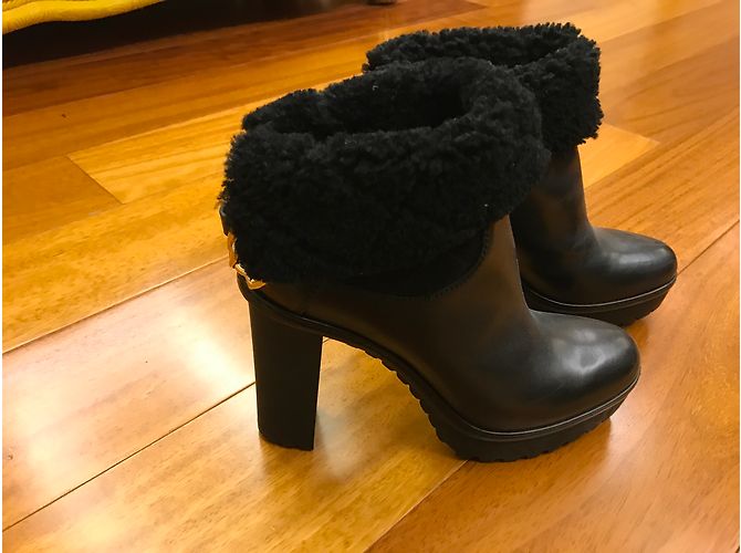 Moncler Botas negras en interior de piel. Negro - vista 3