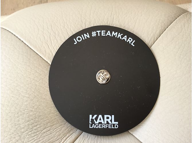 Karl Lagerfeld Karl pin - vista 2