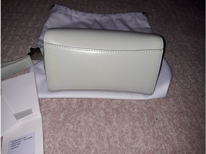 Clutch Givenchy Antigona Verde claro - vista 4