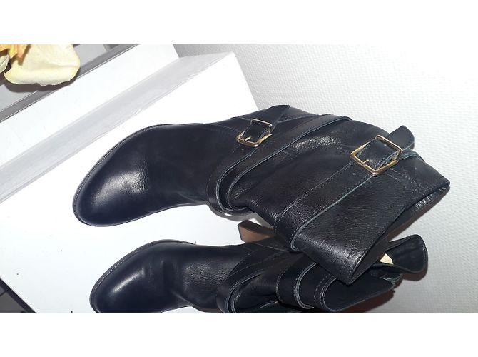 Autre Marque Black Leather Ankle Boots with Straps 9.5 cm Heel Size 40 - view 3