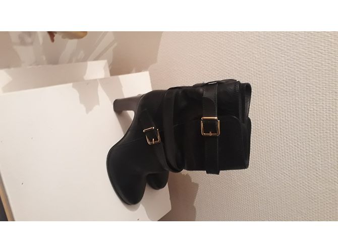 Autre Marque Black Leather Ankle Boots with Straps 9.5 cm Heel Size 40 - view 5