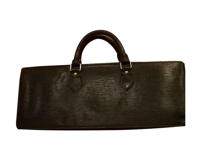 Borsa a mano Louis Vuitton Triangle in pelle nera Nero - vista 2
