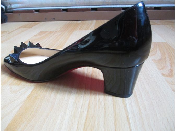Décolleté Christian Louboutin in vernice nero - vista 7