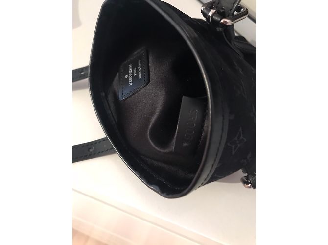 Bucket Louis Vuitton Micro Mini Balde Preto - vista 8