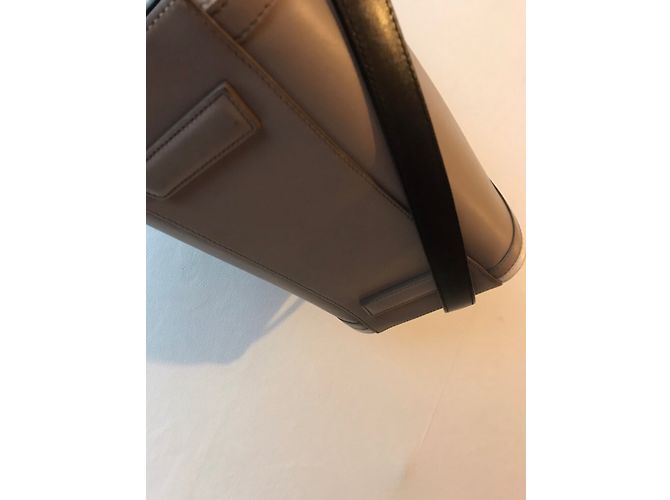 Givenchy Antigona - vue 4
