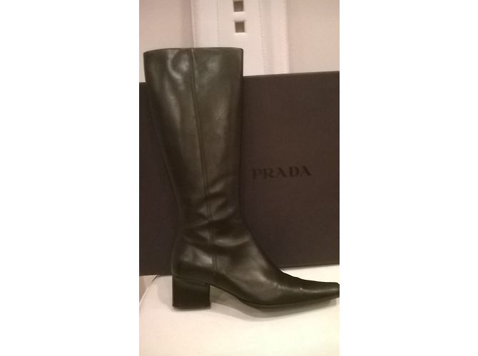 Botas Prada de cuero negro - vista 3