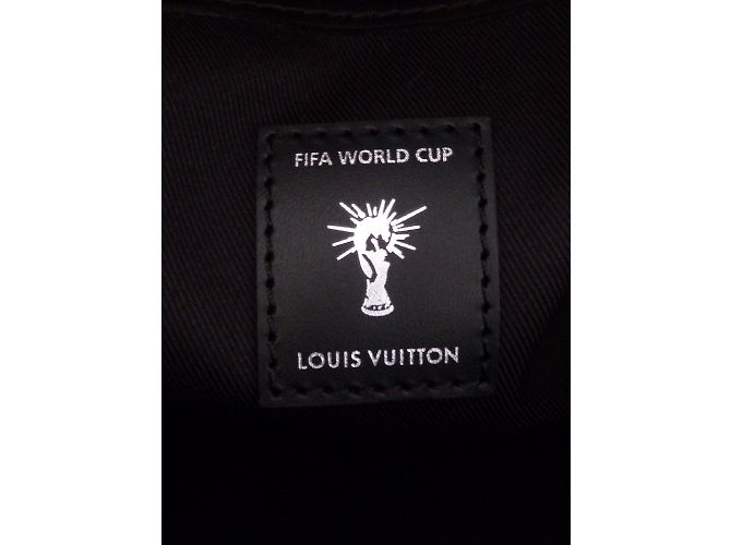 Louis Vuitton Keepall 50 Epi World Cup 18 Limited Edition Noir - vue 7