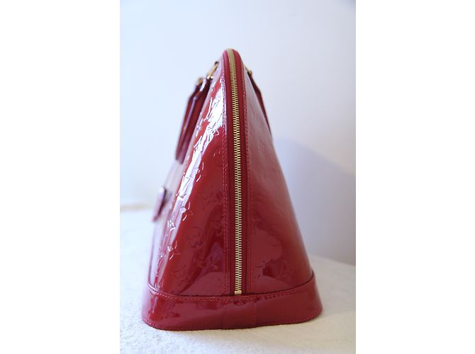 Louis Vuitton Borsa Pomme D'Amour Monogram Vernis Alma GM Rosso - vista 10