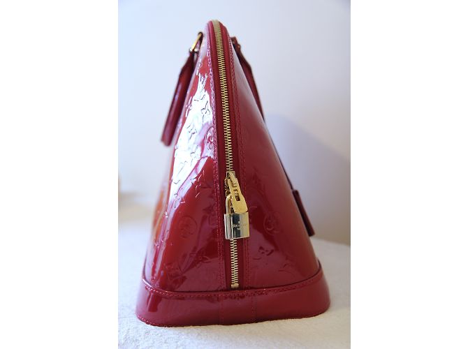 Louis Vuitton Borsa Pomme D'Amour Monogram Vernis Alma GM Rosso - vista 11