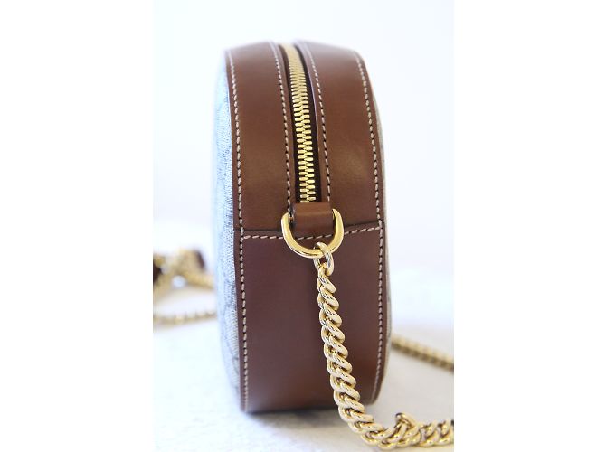Mini borsa a catena Gucci GG Supreme - vista 9
