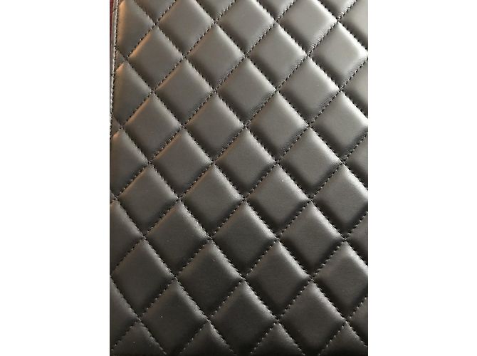 Chanel Timeless model Black - view 2