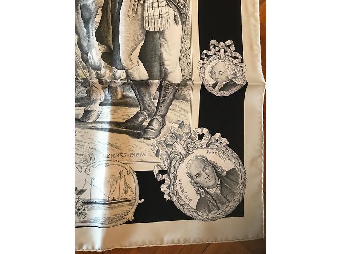 Hermès Hermes Square 90 fatto di seta Marquis de Lafayette Nero Bianco - vista 2