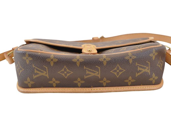 Louis Vuitton Gibeciere PM Marrone - vista 4