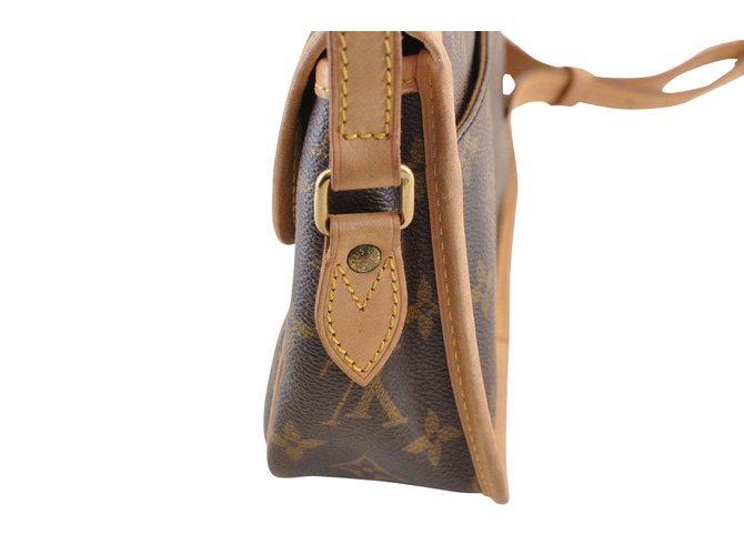 Louis Vuitton Gibeciere PM Marrone - vista 6