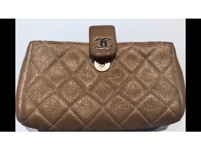 Clutch Chanel in tessuto bronzo - vista 3