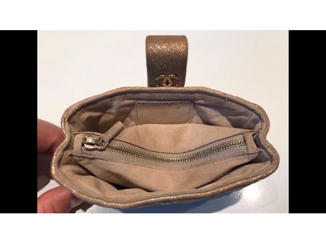 Clutch Chanel in tessuto bronzo - vista 4