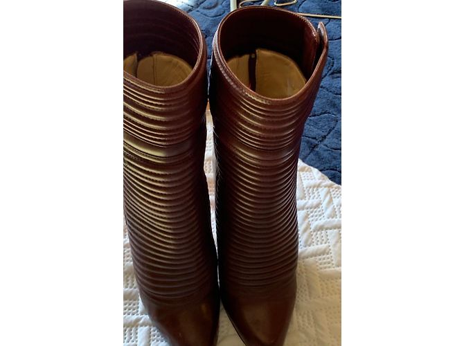 Botines Christian Louboutin de piel rojo oscuro Burdeos - vista 8