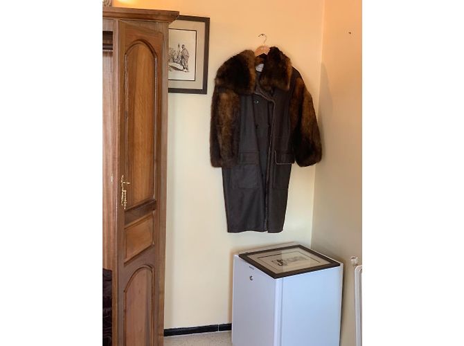 Abrigo Yves Saint Laurent de cuero y visón marrón Castaño - vista 3