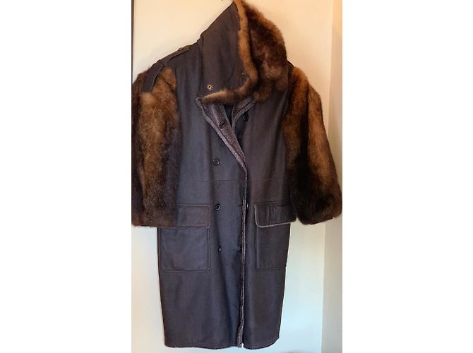 Abrigo Yves Saint Laurent de cuero y visón marrón Castaño - vista 9