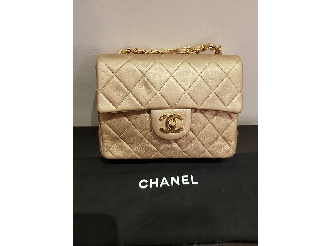Timeless Chanel in pelle dorata senza tempo D'oro - vista 28