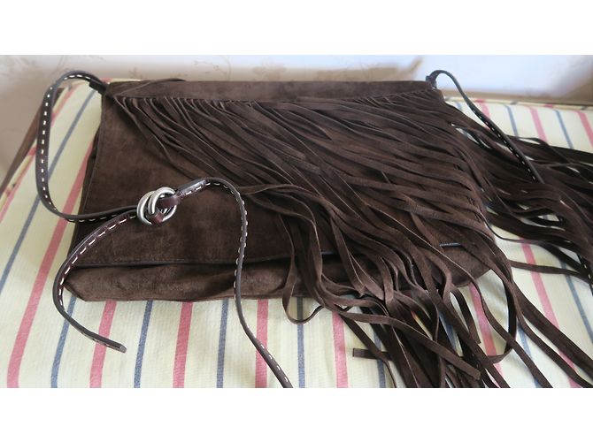 Clutch Michael Kors in scamosciato marrone con frange - vista 4