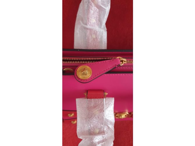 Versace Medusa Stud Tribute Tote in Pink - vista 10