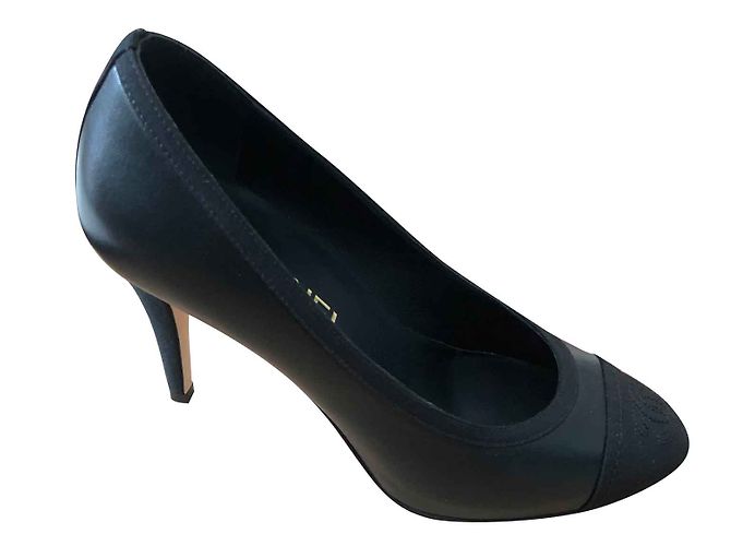 Décolleté Chanel in pelle nera 8 cm Nero - vista 2