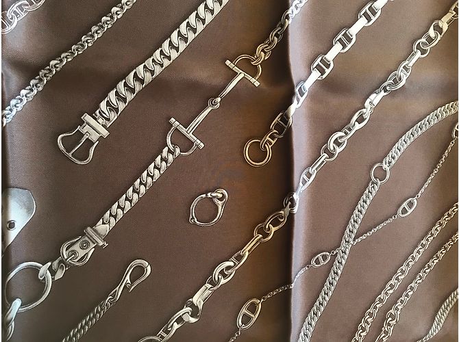 Hermès Hermes Square 70 catene di seta vintage e ghiottonerie Grigio - vista 4