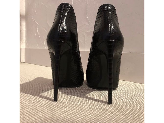 Yves Saint Laurent Python Stiefeletten Schwarz Weiß - Ansicht 2