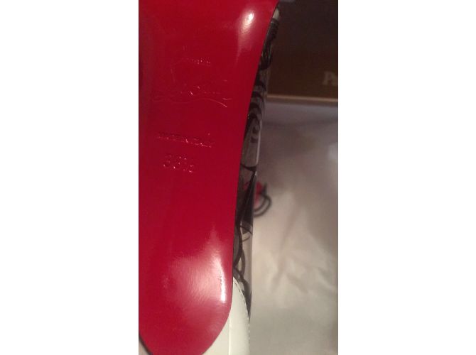 Décolleté Christian Louboutin Vernice Nero e Bianco - vista 2