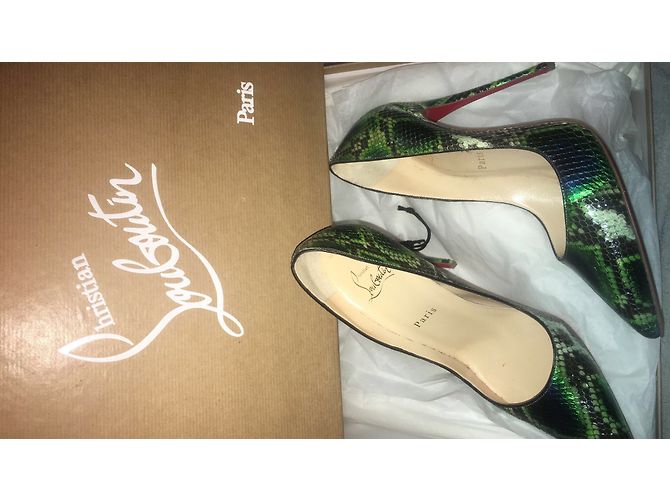 Christian Louboutin Python Pumps Grün - Ansicht 2