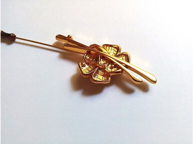 Van Cleef & Arpels Logo Pin Goldfarben Metall Golden - Ansicht 5