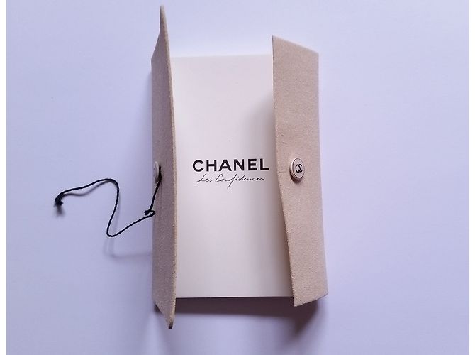 Chanel Purses, wallets, cases Beige - view 3